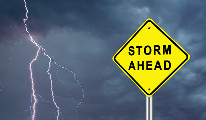 5 STEPS TO TAKE WHEN PREPARING FOR AN ONCOMING STORM